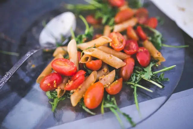 Penne Pasta with Tomato and Rucola